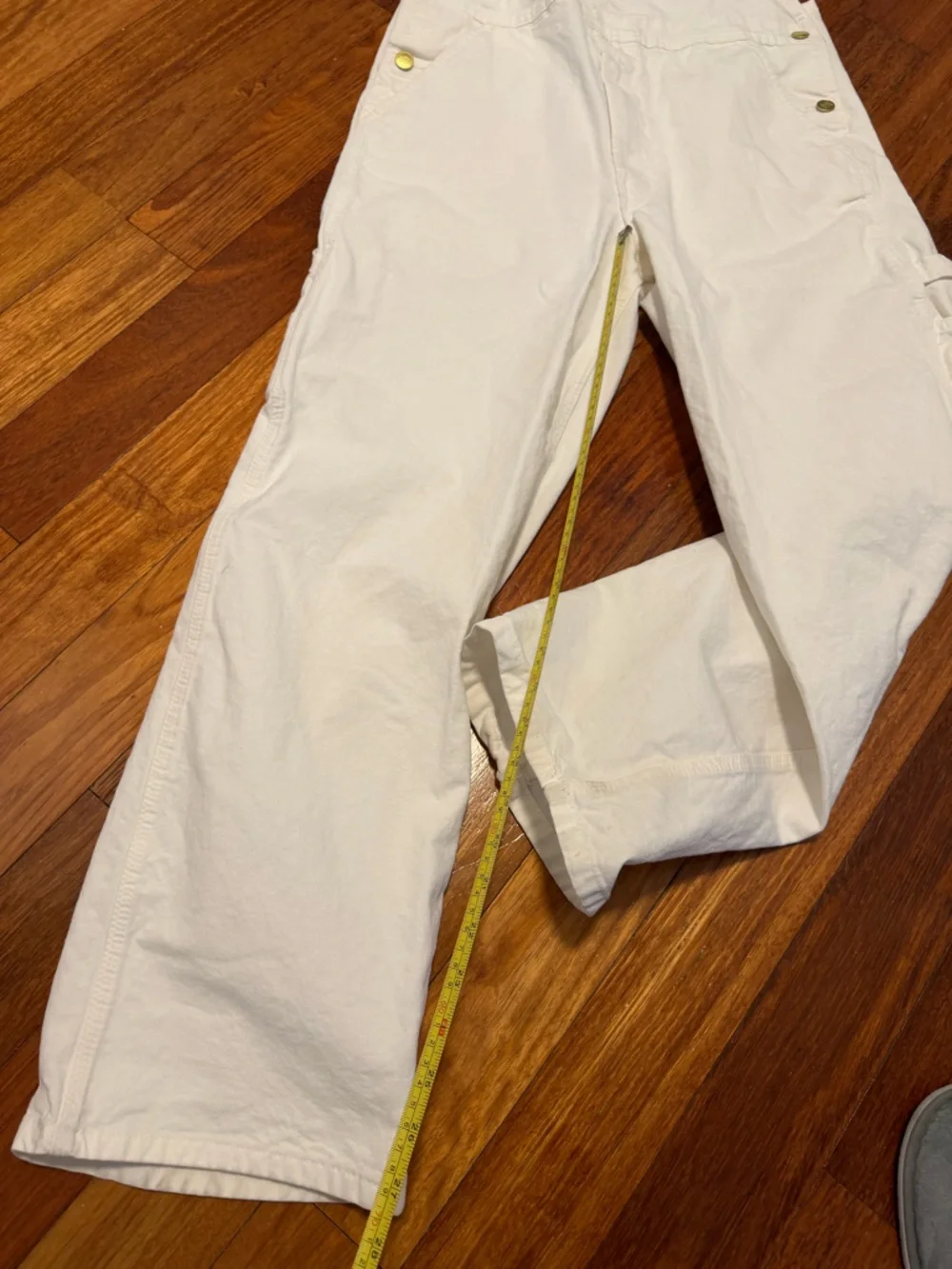 Dickies New White Painters Bib Overalls in size medium New - Picture 8 of 10